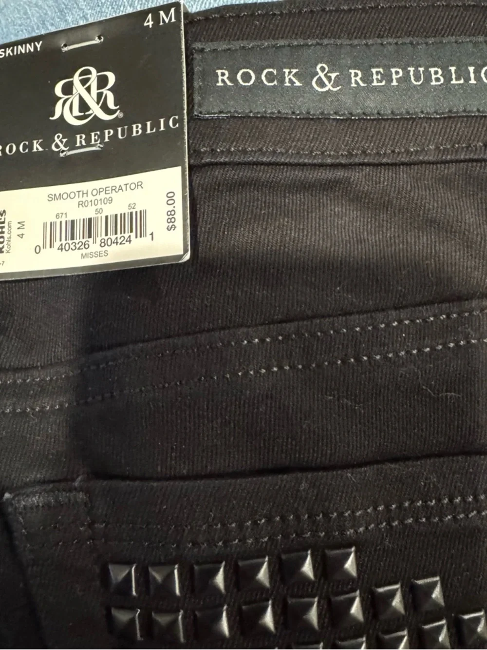 Rock & Republic Black Skinny Jeans - Picture 6 of 6